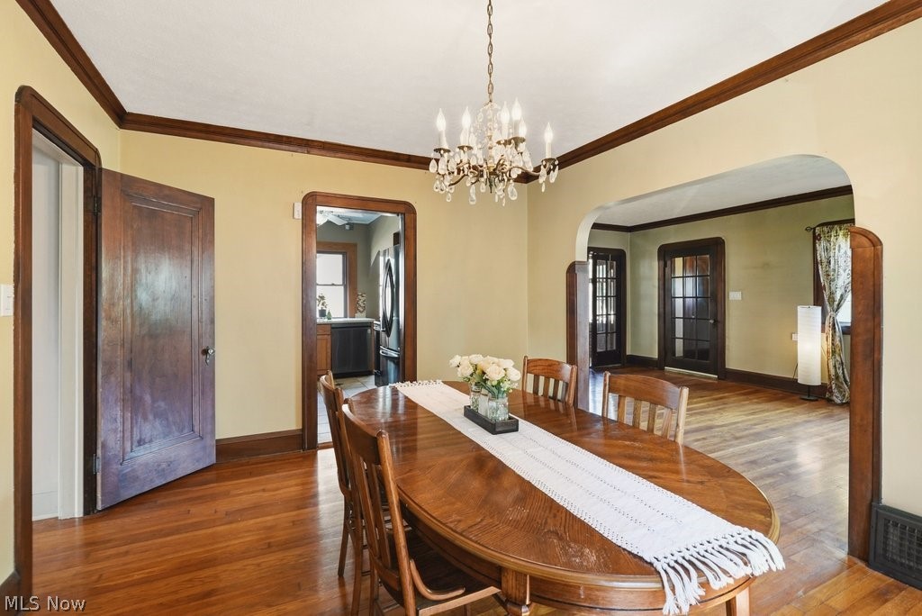 17513 Laverne Avenue Cleveland OH 44135
