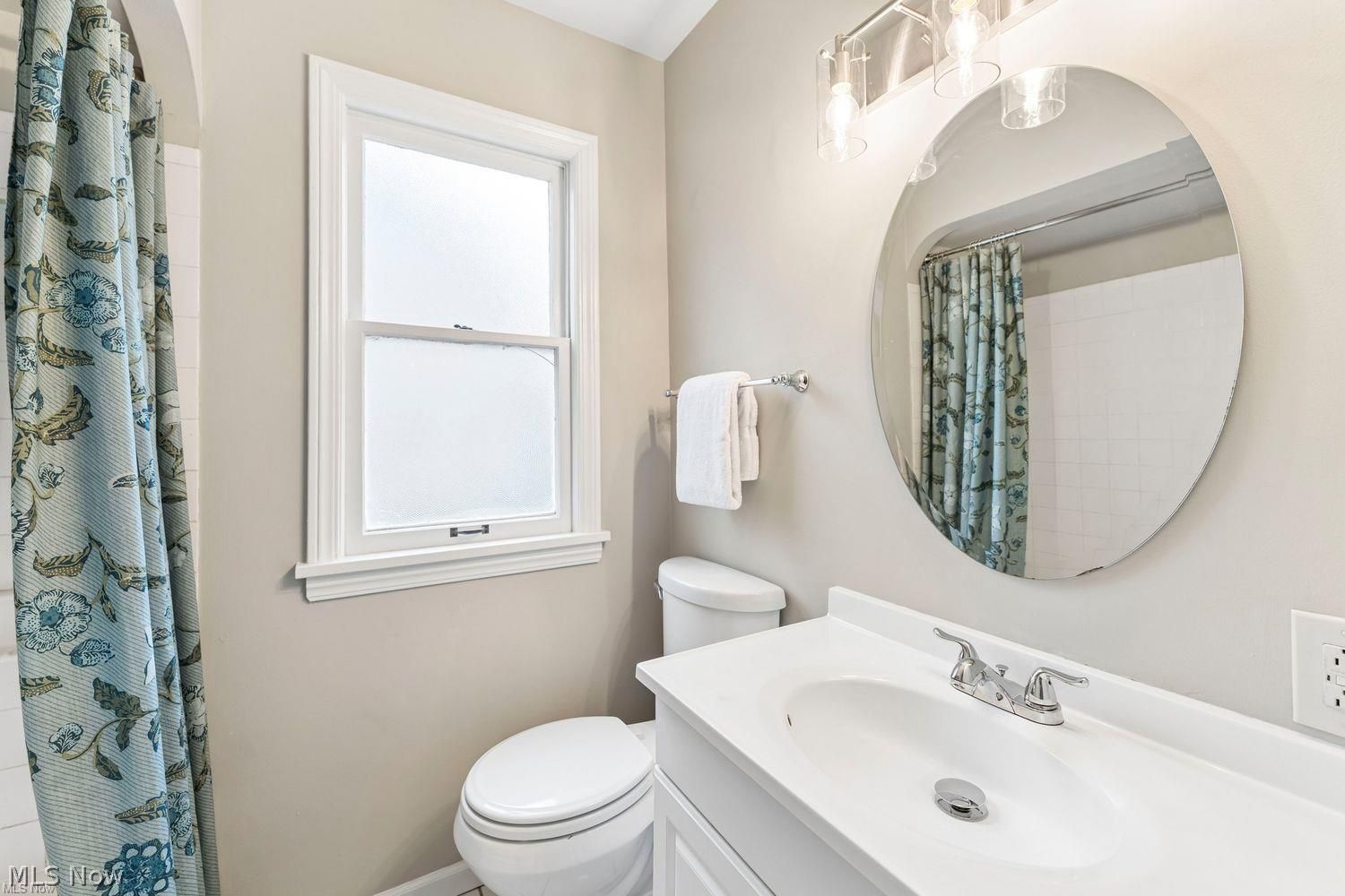 24230 Knickerbocker Road Bay Village OH 44140