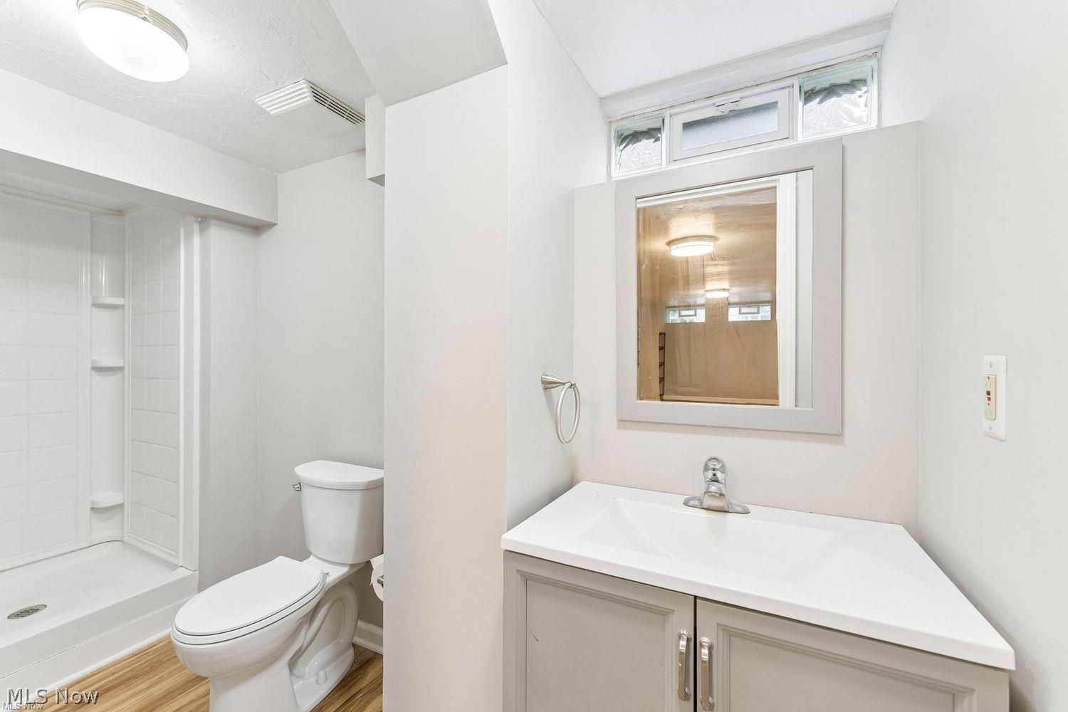 24230 Knickerbocker Road Bay Village OH 44140