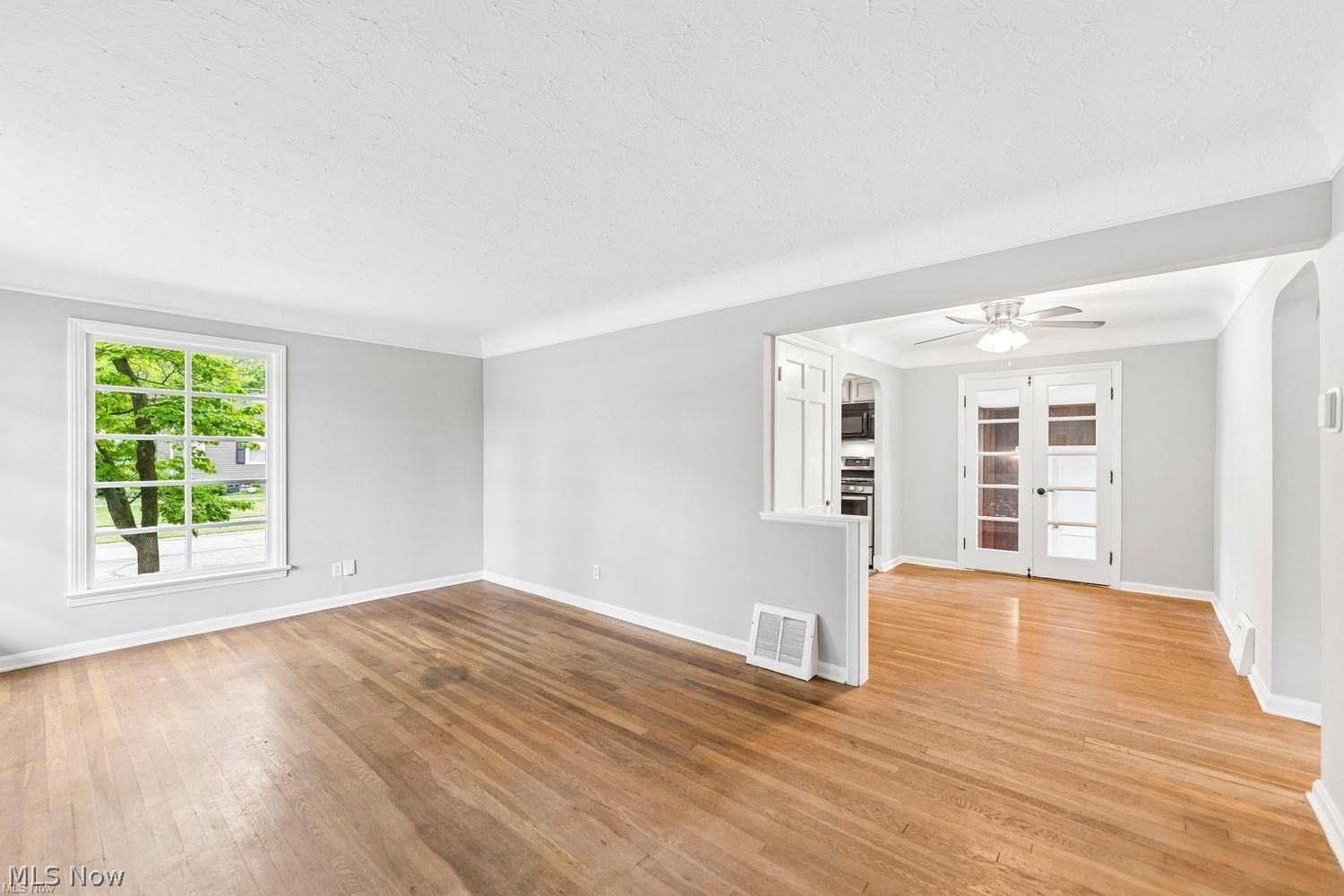 24230 Knickerbocker Road Bay Village OH 44140