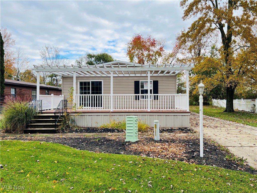 268 Twin Lakes Elyria OH 44035