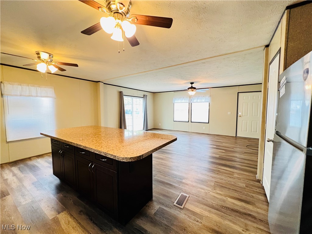 268 Twin Lakes Elyria OH 44035