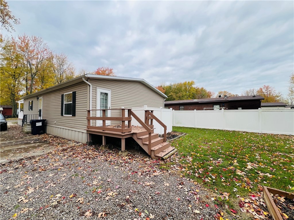 268 Twin Lakes Elyria OH 44035