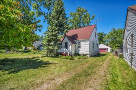 718 E 343rd Street Eastlake OH 44095
