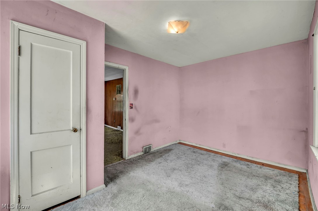 718 E 343rd Street Eastlake OH 44095