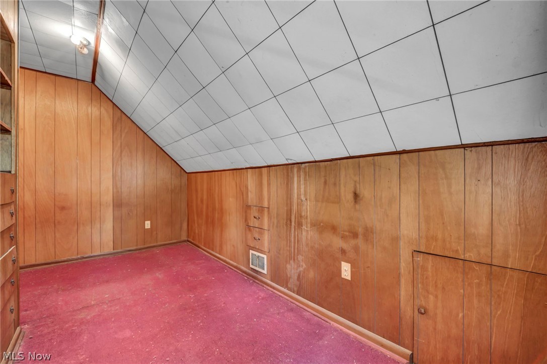 718 E 343rd Street Eastlake OH 44095