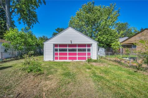 718 E 343rd Street Eastlake OH 44095