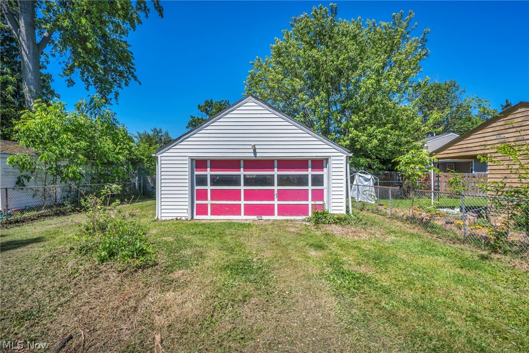 718 E 343rd Street Eastlake OH 44095