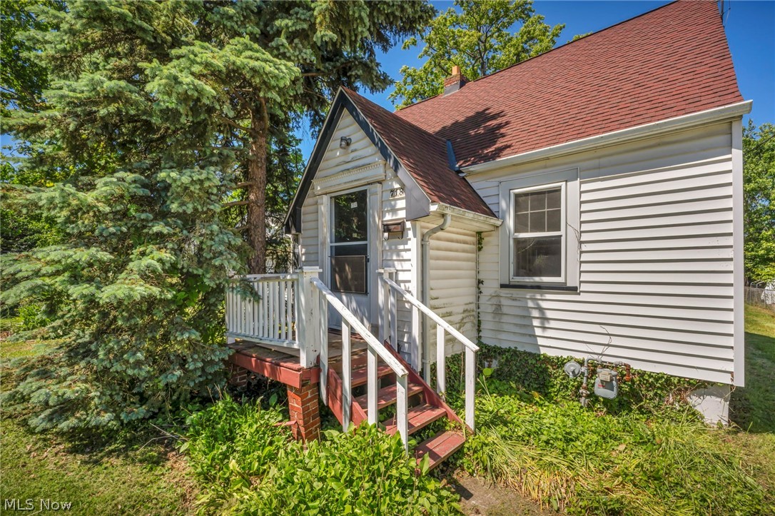 718 E 343rd Street Eastlake OH 44095