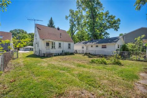 718 E 343rd Street Eastlake OH 44095
