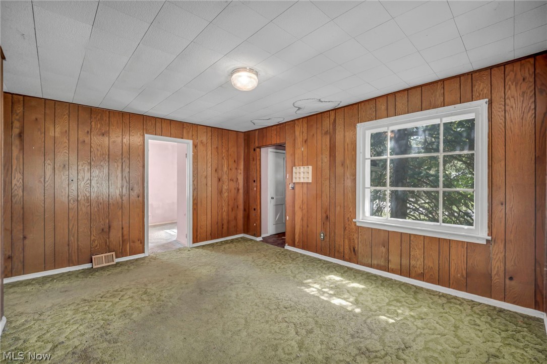 718 E 343rd Street Eastlake OH 44095