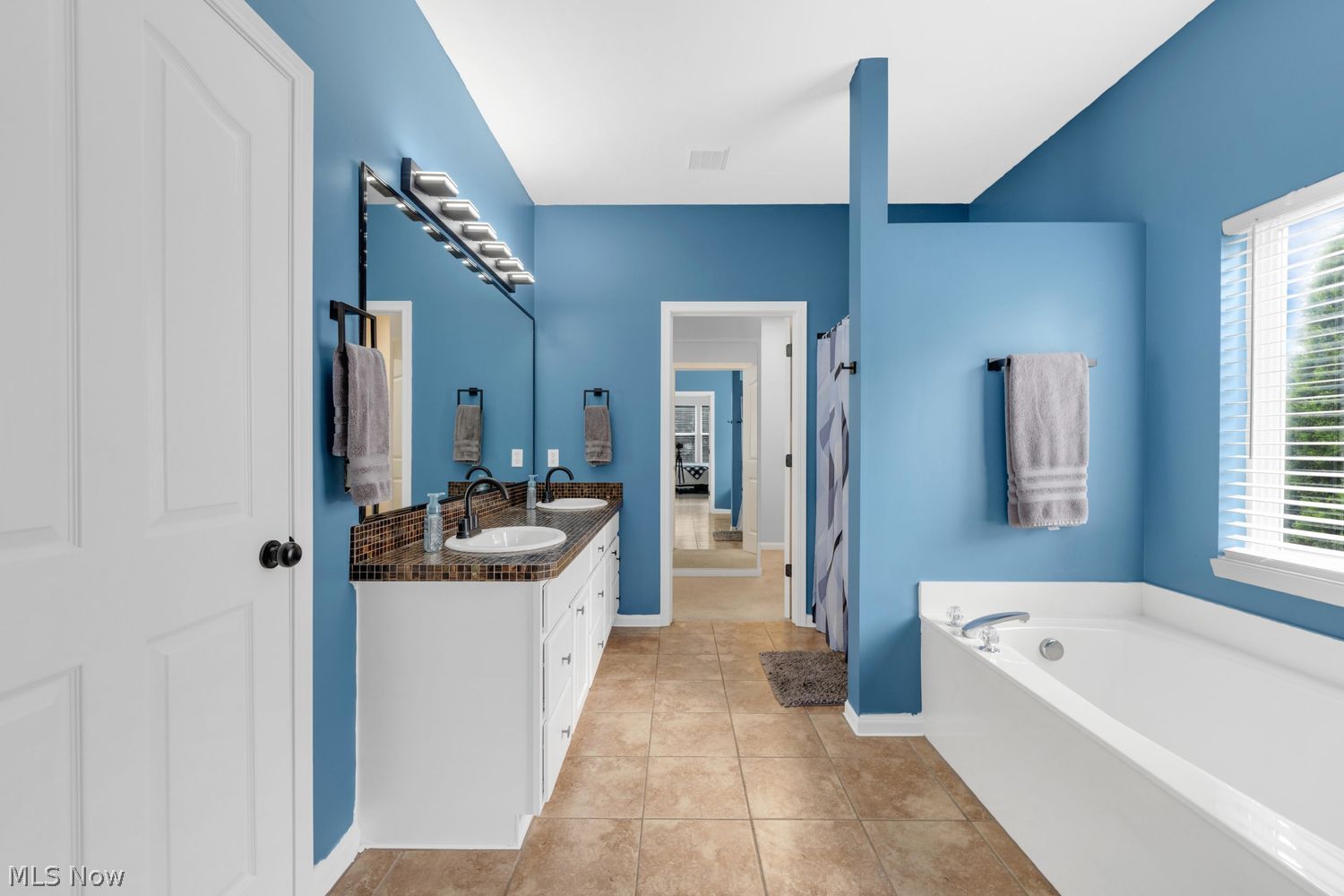 35991 Ithaca Drive Avon OH 44011