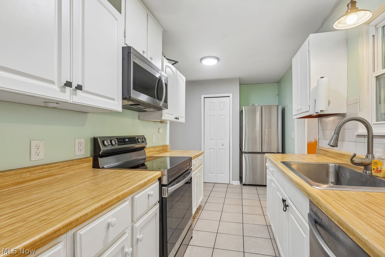 249 Erieview Boulevard Sheffield Lake OH 44054