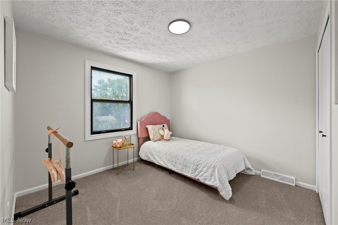 11210 Billingham Avenue NW Uniontown OH 44685