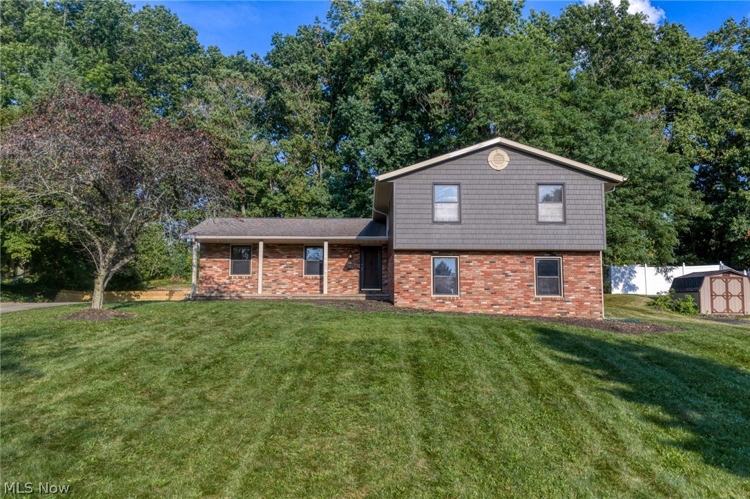 11210 Billingham Avenue NW Uniontown OH 44685