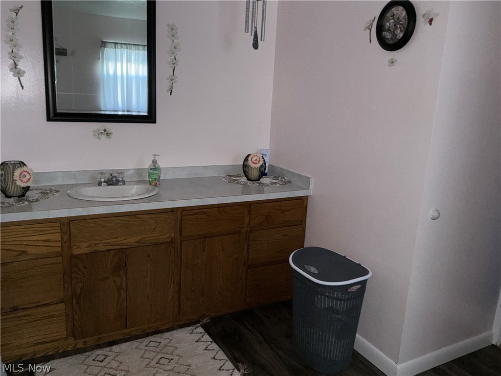 5307 Kinsman Road Middlefield OH 44062