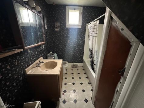 3711 E 52nd Street Cleveland OH 44105