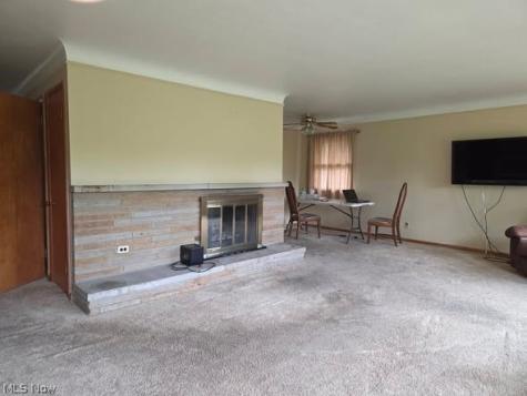 7623 Alan Parkway Middleburg Heights OH 44130