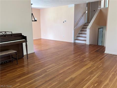 704 Robin Drive Eastlake OH 44095