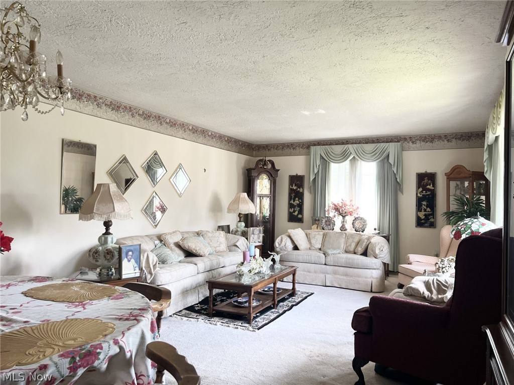 5721 Wiclif Street NE Canton OH 44721