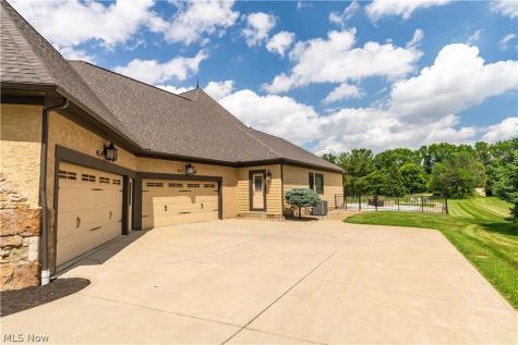 7912 Greenwich Boulevard NW Massillon OH 44646
