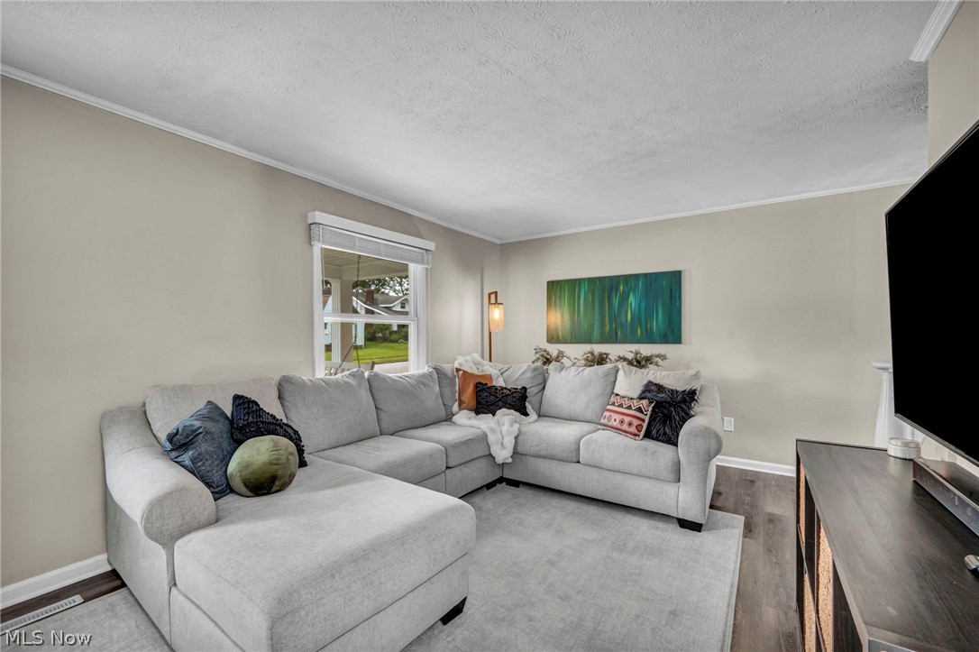 707 Kathron Avenue Cuyahoga Falls OH 44221