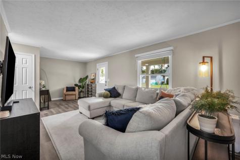 707 Kathron Avenue Cuyahoga Falls OH 44221