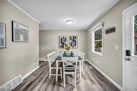 707 Kathron Avenue Cuyahoga Falls OH 44221