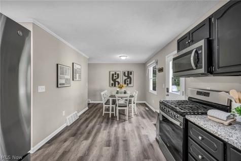 707 Kathron Avenue Cuyahoga Falls OH 44221