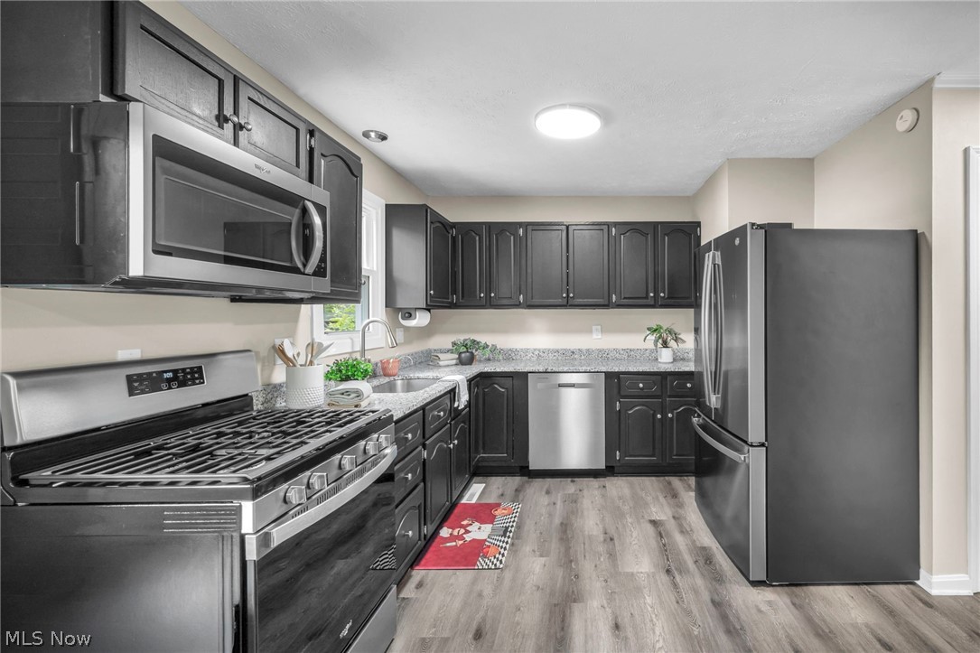 707 Kathron Avenue Cuyahoga Falls OH 44221
