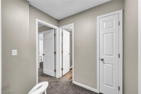 707 Kathron Avenue Cuyahoga Falls OH 44221