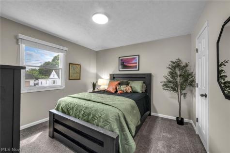 707 Kathron Avenue Cuyahoga Falls OH 44221