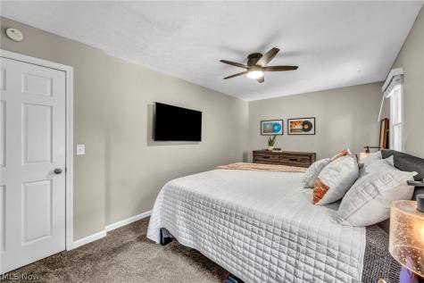707 Kathron Avenue Cuyahoga Falls OH 44221