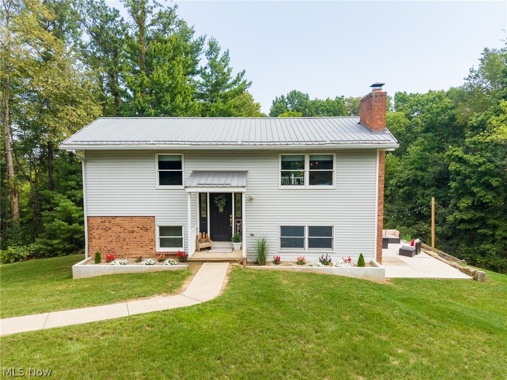11349 Indian Hills Drive NE Bolivar OH 44612