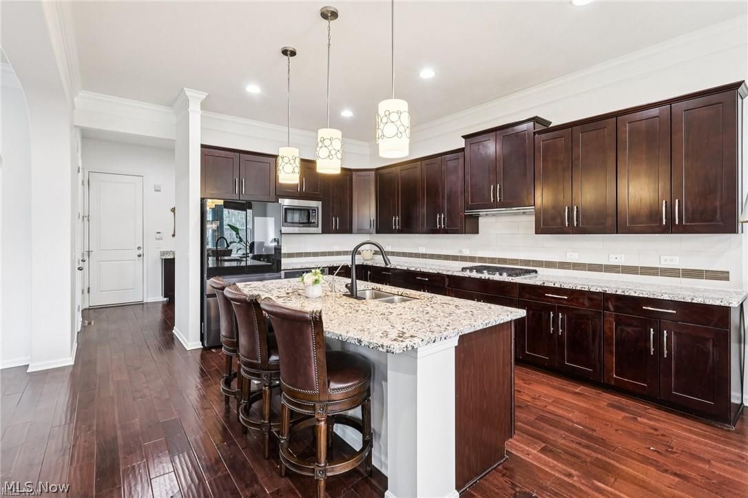 9313 W Hampton Drive North Royalton OH 44133