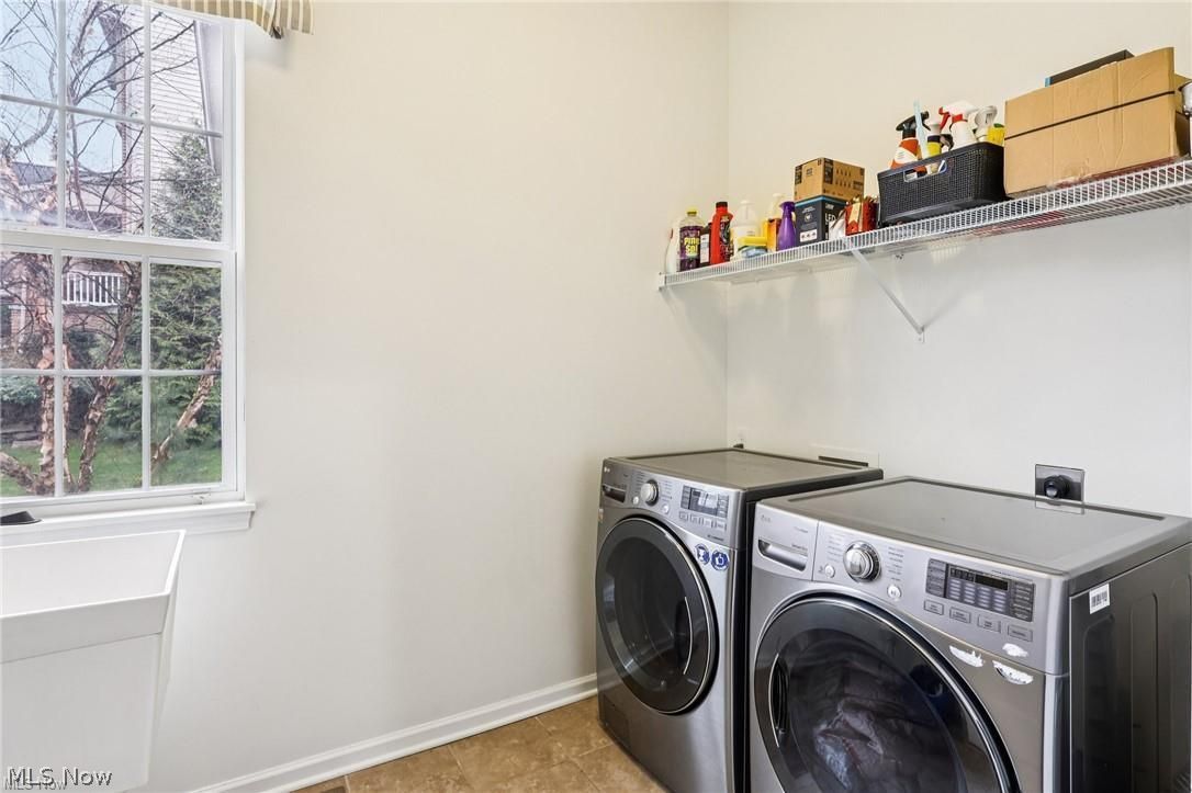9313 W Hampton Drive North Royalton OH 44133