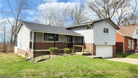 20051 Hillcrest Drive Euclid OH 44117