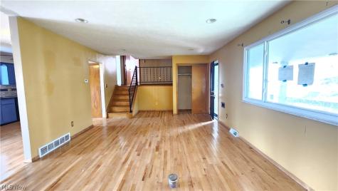 20051 Hillcrest Drive Euclid OH 44117