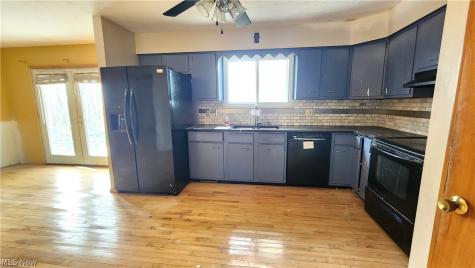 20051 Hillcrest Drive Euclid OH 44117