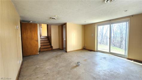 20051 Hillcrest Drive Euclid OH 44117