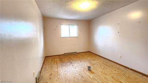 20051 Hillcrest Drive Euclid OH 44117