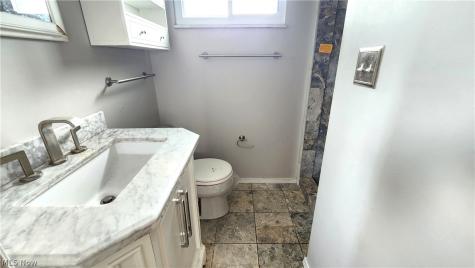 20051 Hillcrest Drive Euclid OH 44117