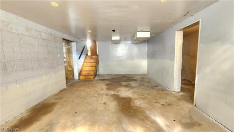 20051 Hillcrest Drive Euclid OH 44117