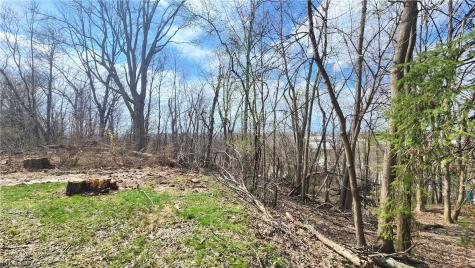 20051 Hillcrest Drive Euclid OH 44117