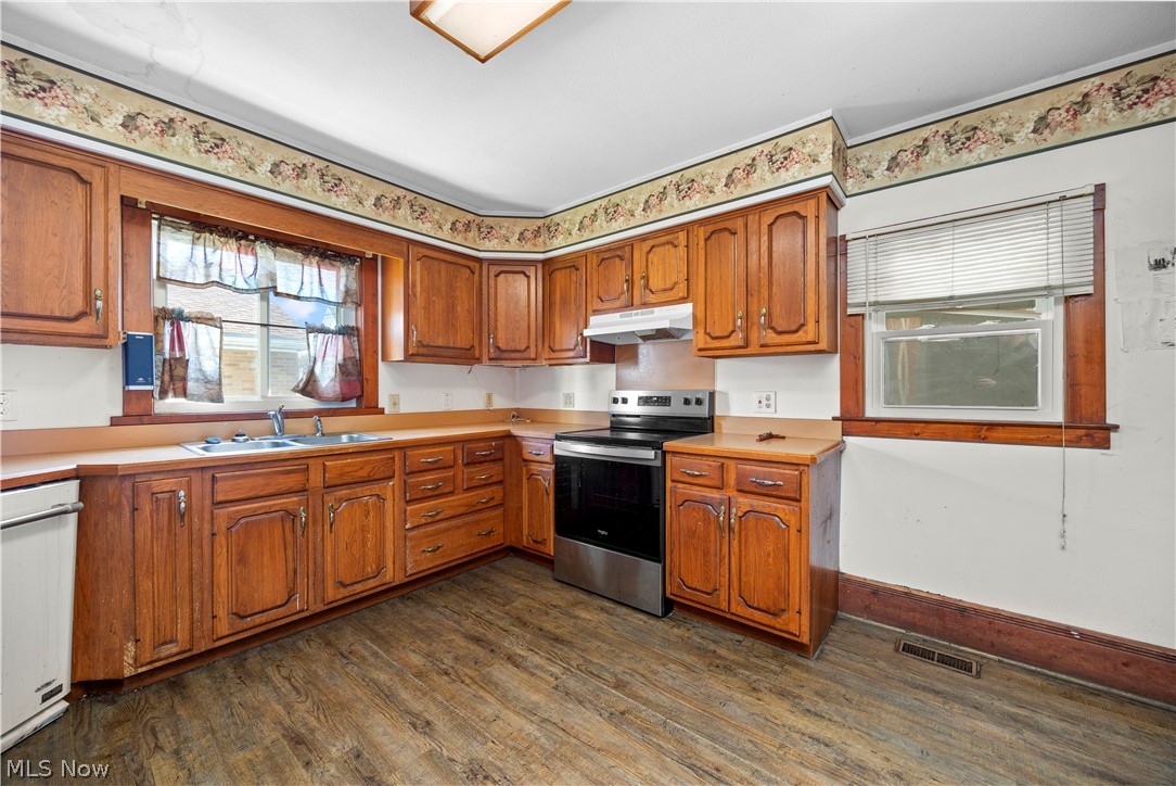 618 E Second Street Port Clinton OH 43452