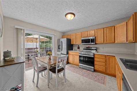 2550 Cedar Creek Lane Akron OH 44312