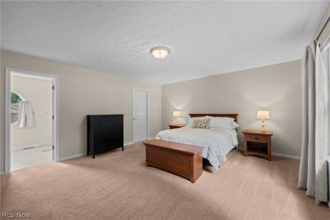2550 Cedar Creek Lane Akron OH 44312