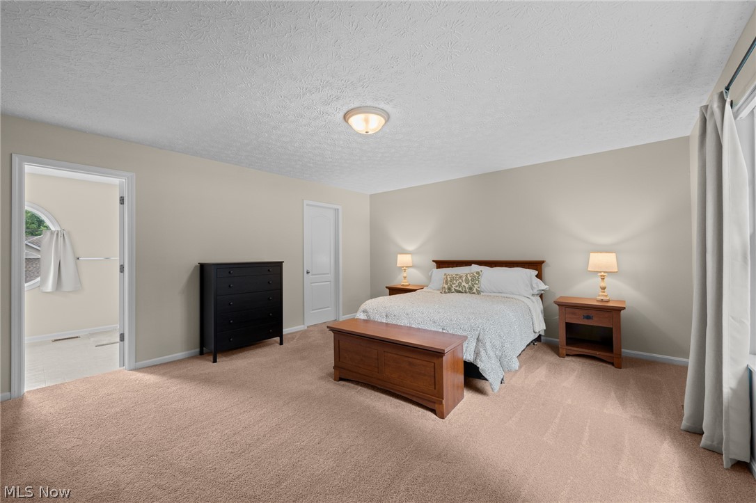 2550 Cedar Creek Lane Akron OH 44312