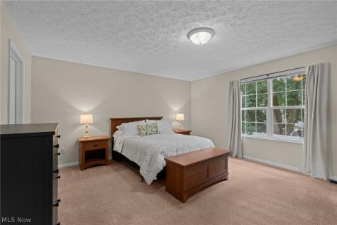 2550 Cedar Creek Lane Akron OH 44312
