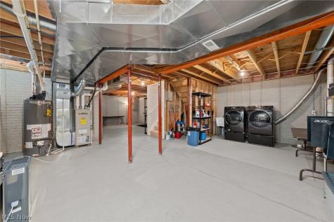 2550 Cedar Creek Lane Akron OH 44312